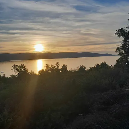 Larus Апартаменты