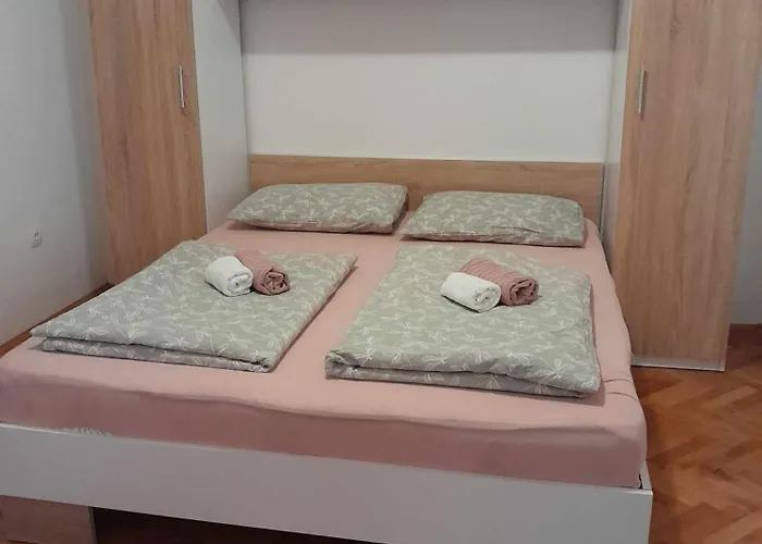 Apartment Larus Starigrad Paklenica