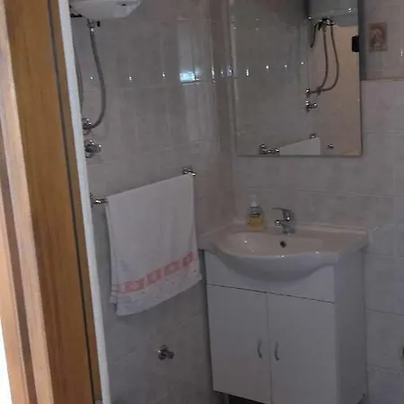 Larus Appartamento Starigrad Paklenica