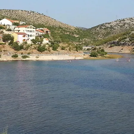 Appartement Larus Starigrad Paklenica