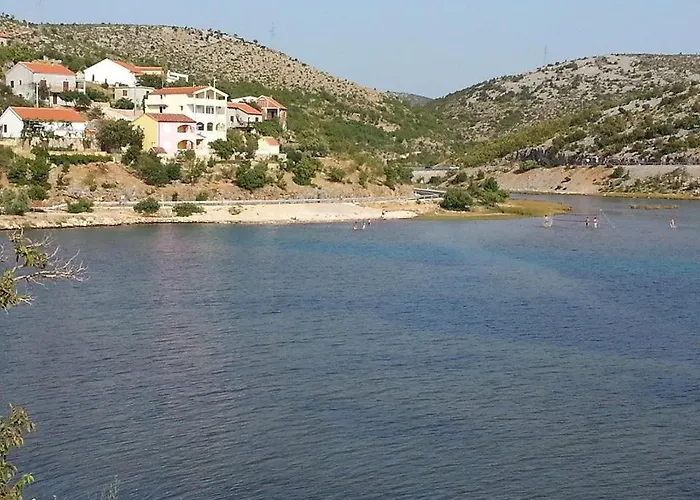 Appartement Larus Starigrad Paklenica